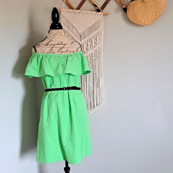 Crown & Ivy Bold Textured Summer Dress - Picture 3 of 9